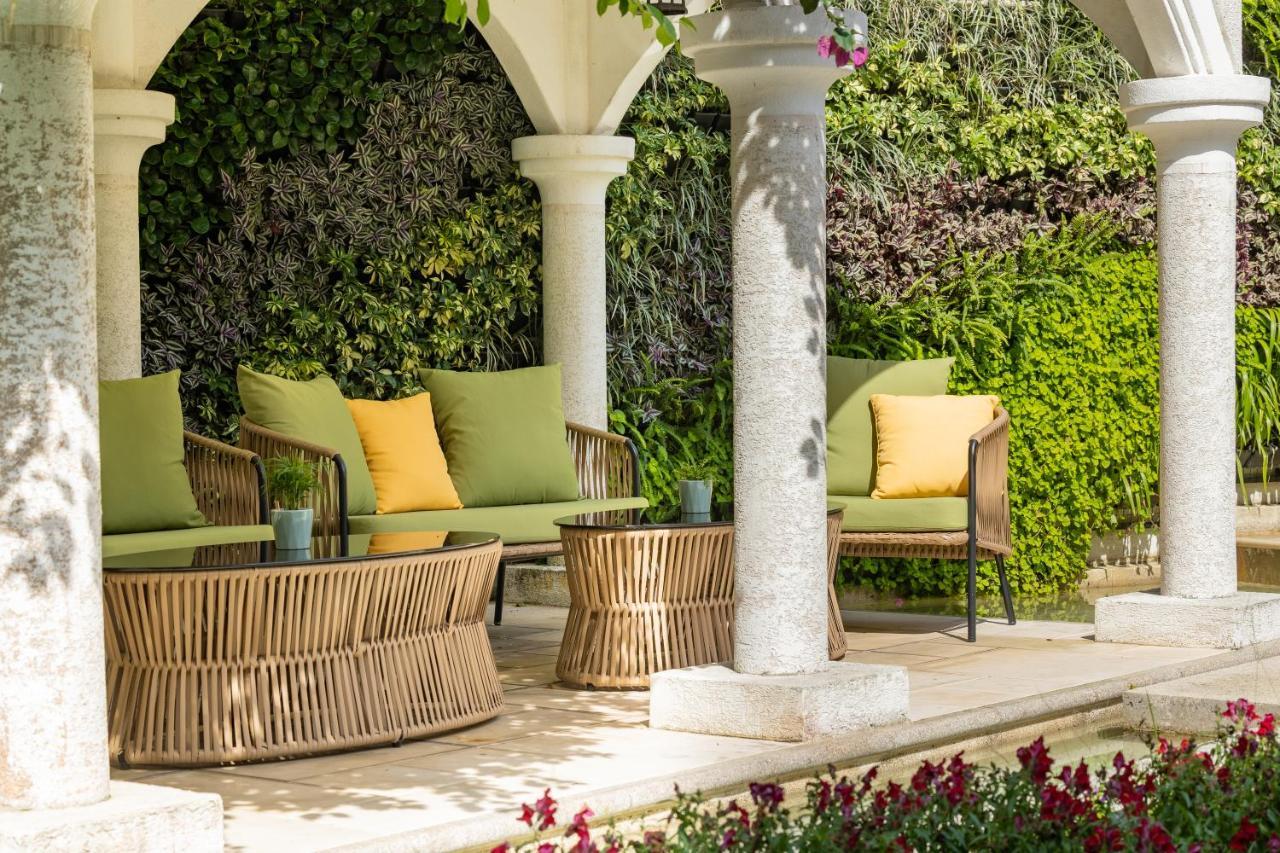 ホアリェン ファーグローリー ホテル Yanliau エクステリア 写真 Outdoor furniture