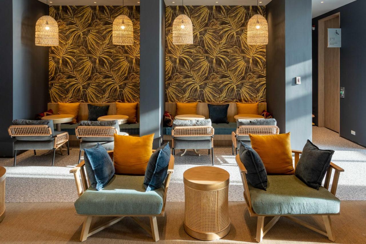 ホアリェン ファーグローリー ホテル Yanliau エクステリア 写真 The lounge at the airport