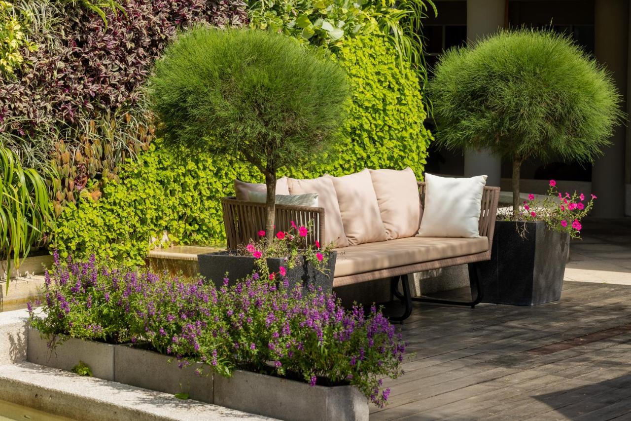 ホアリェン ファーグローリー ホテル Yanliau エクステリア 写真 A garden in the Netherlands